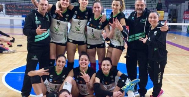 El Extremadura Arroyo se exhibe ante el Aguere la Laguna (0-3) y retoma el liderato